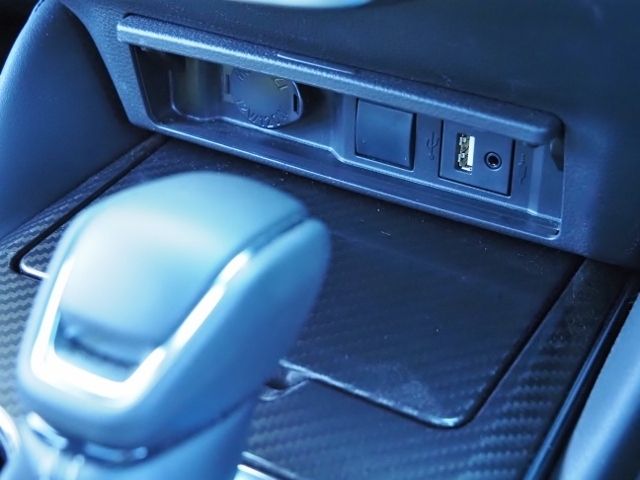 CROWN sedan hybrid