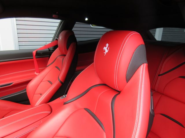 FERRARI GTC4 LUSSO T