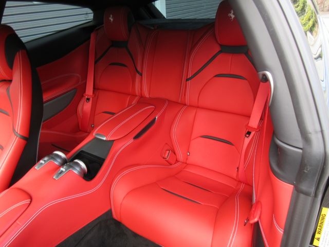 FERRARI GTC4 LUSSO T