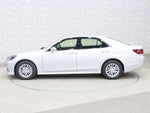 CROWN sedan