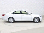 CROWN sedan