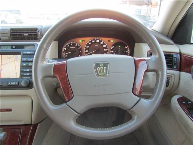 CROWN sedan