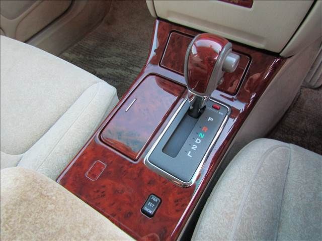 CROWN sedan