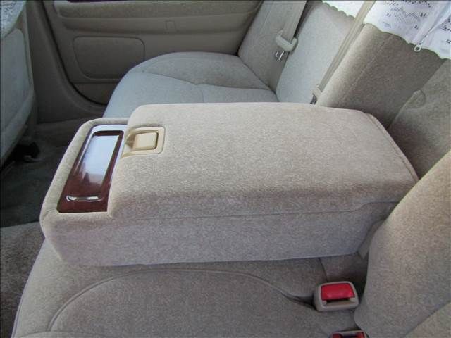 CROWN sedan