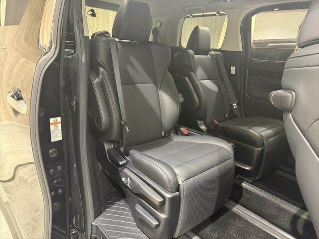 ALPHARD hybrid 4WD