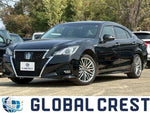 CROWN sedan hybrid