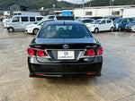 CROWN sedan hybrid