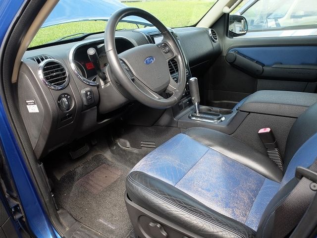 FORD EXPLORER SPORT TRAC