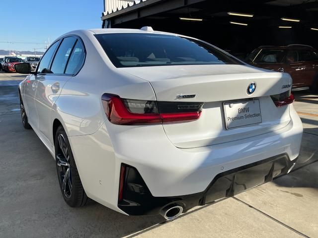 BMW 3 Series sedan