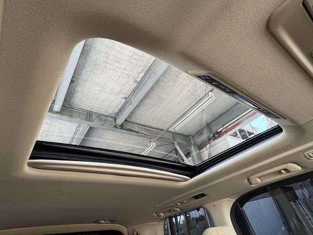 ALPHARD hybrid 4WD