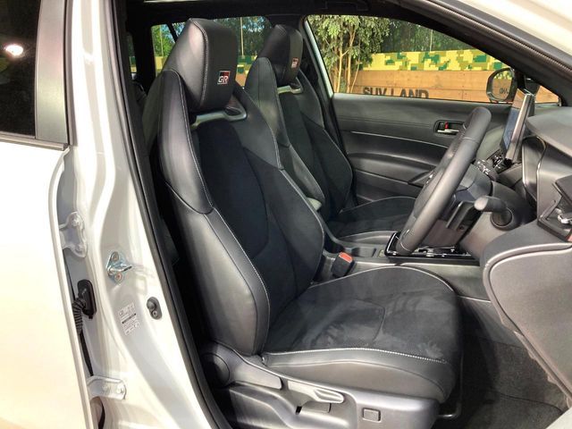 COROLLA CROSS HYBRID