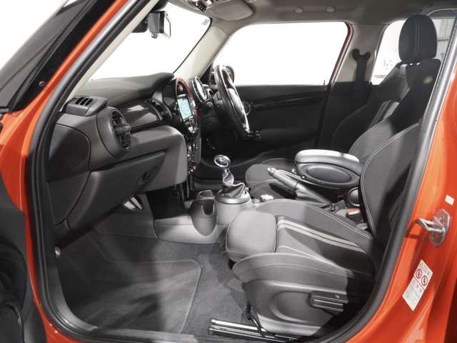 MINI COOPER SD 5DOOR