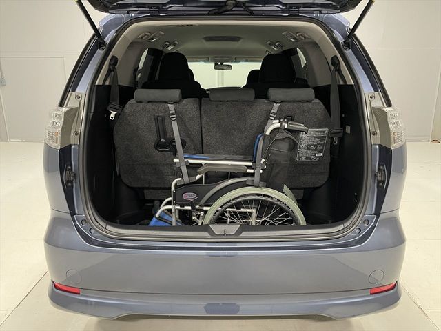 ESTIMA HYBRID 4WD