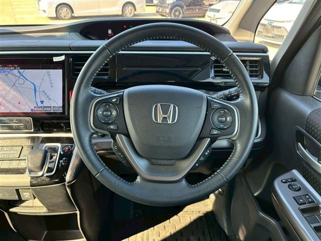 STEPWAGON e:HEV SPADA