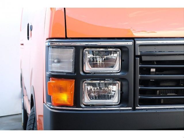 HIACE van 2WD