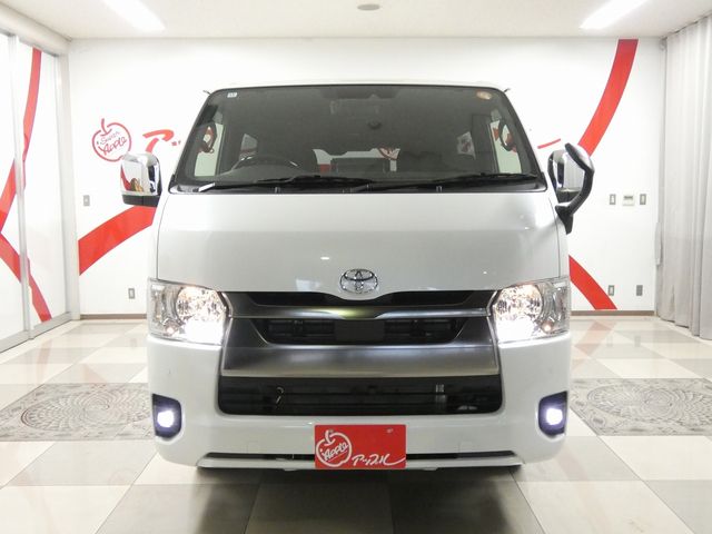 HIACE van 4WD