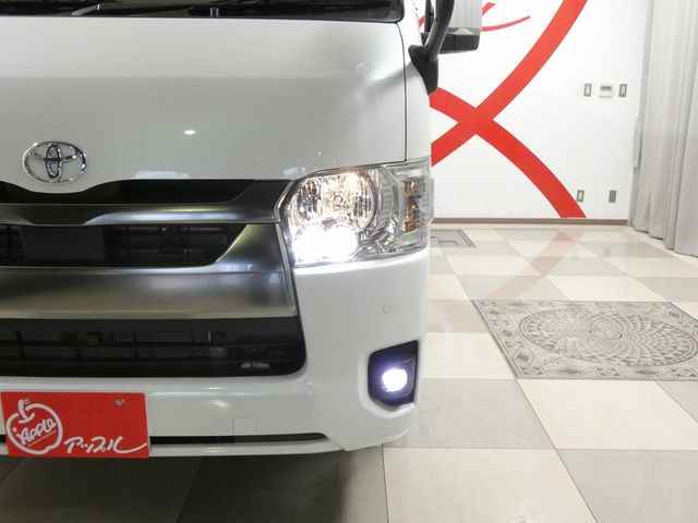 HIACE van 4WD