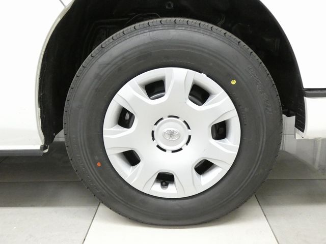 HIACE van 4WD