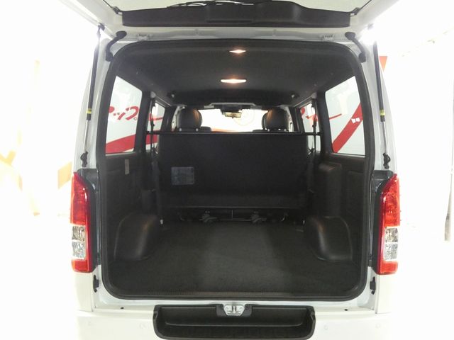 HIACE van 4WD
