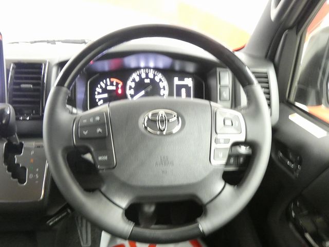 HIACE van 4WD