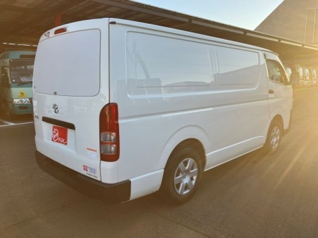 HIACE van 2WD