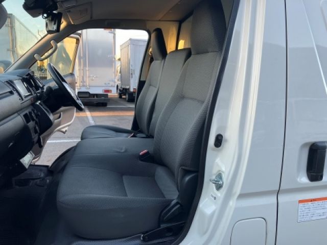 HIACE van 2WD