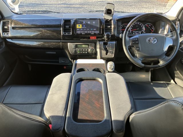HIACE van 2WD