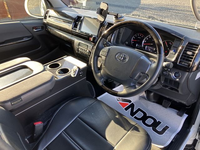HIACE van 2WD