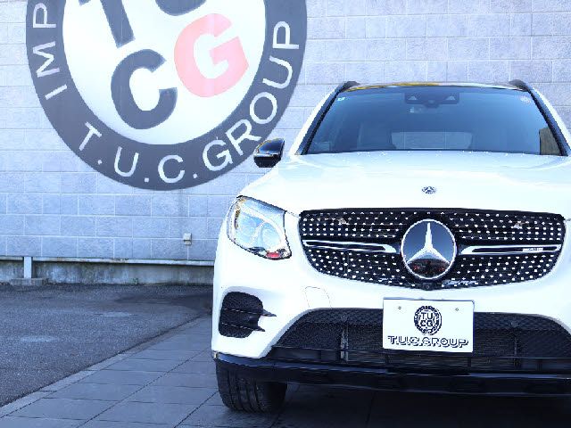 MERCEDES AMG GLCclass