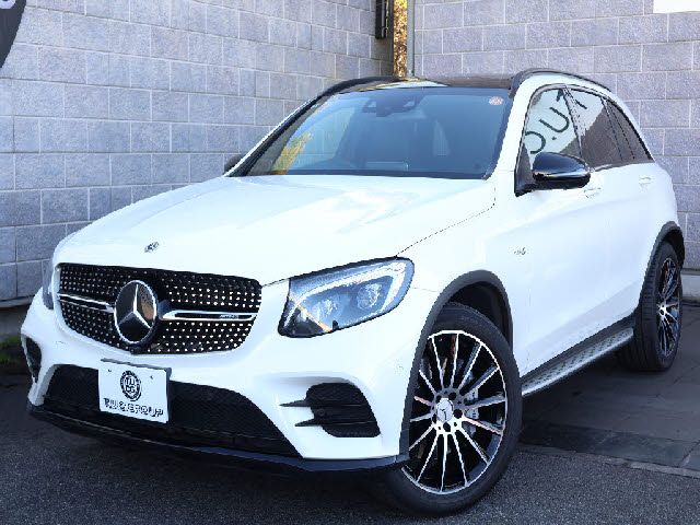 MERCEDES AMG GLCclass