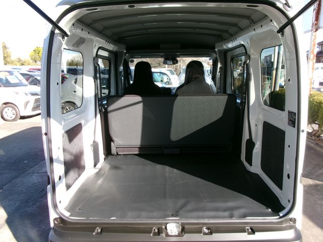 SAMBAR van