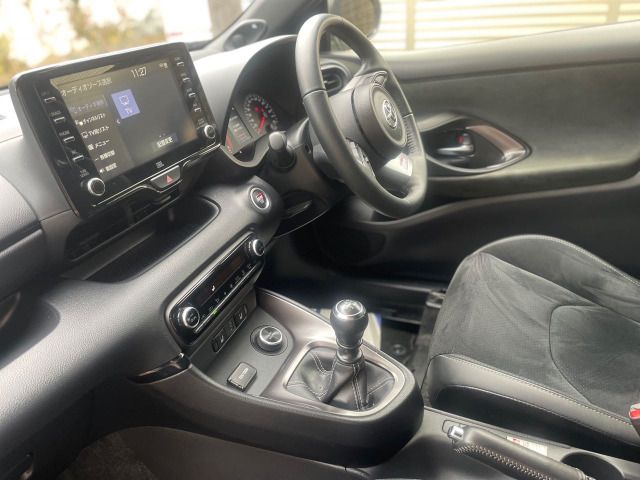 GR YARIS