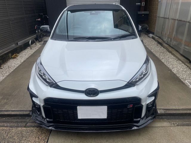 GR YARIS