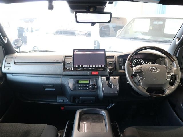 HIACE van 4WD
