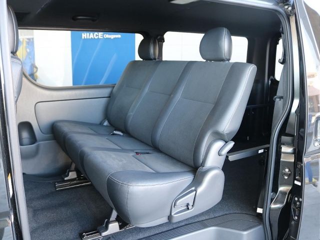 HIACE van 4WD