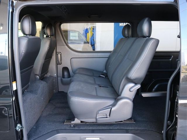HIACE van 4WD