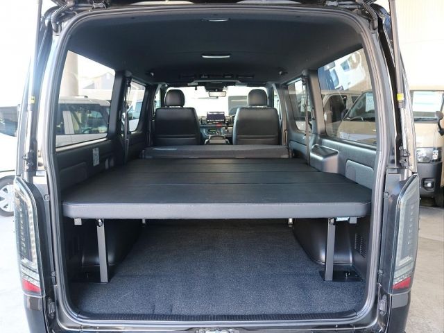 HIACE van 4WD