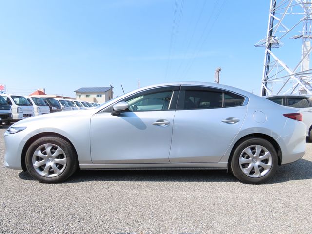 MAZDA3 SEDAN