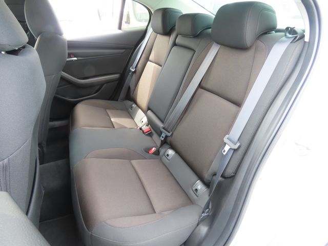 MAZDA3 SEDAN