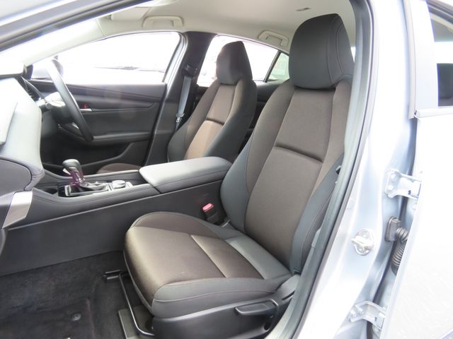 MAZDA3 SEDAN