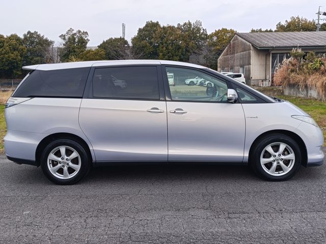 ESTIMA HYBRID 4WD