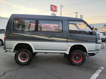 DELICA STARwagon 4WD