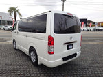 REGIUSACE 2WD van