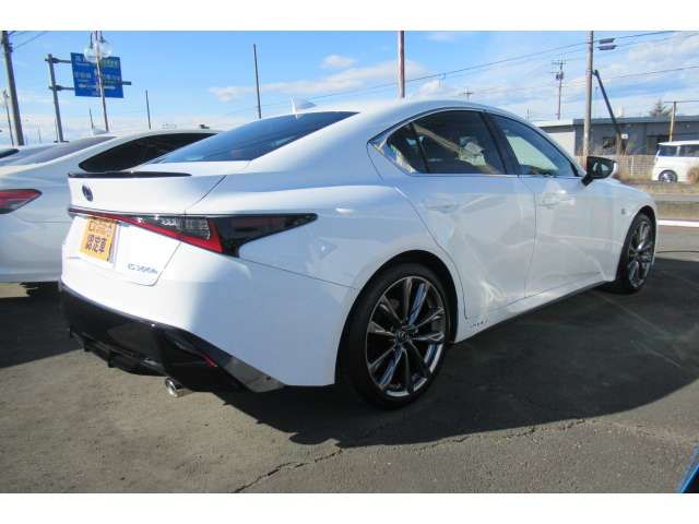 LEXUS IS300h