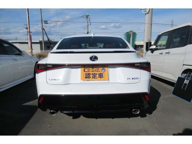 LEXUS IS300h