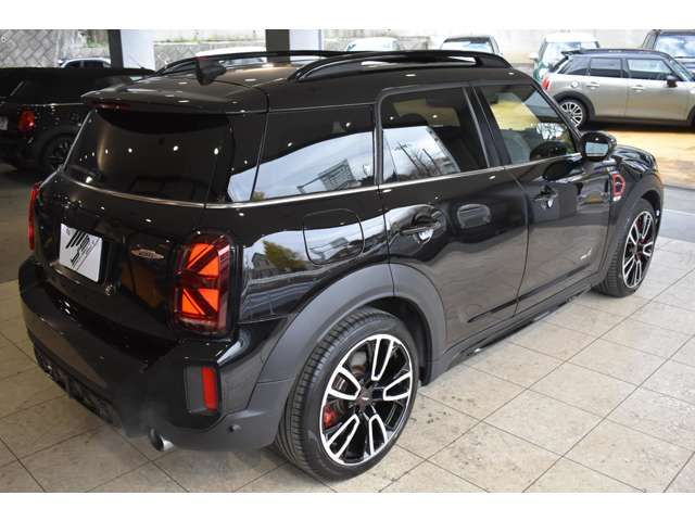 MINI CROSSOVER