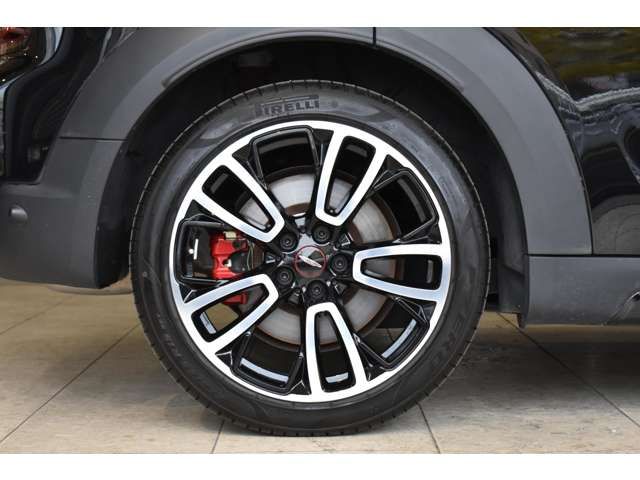 MINI CROSSOVER