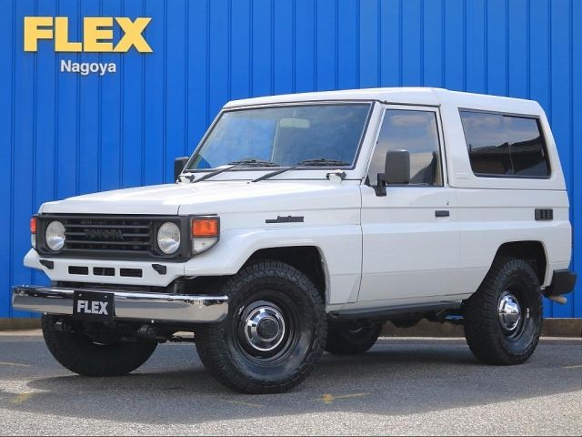 LANDCRUISER van
