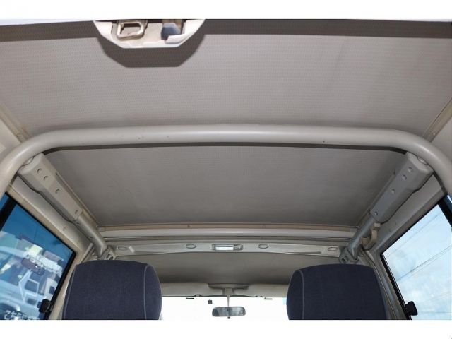 LANDCRUISER van