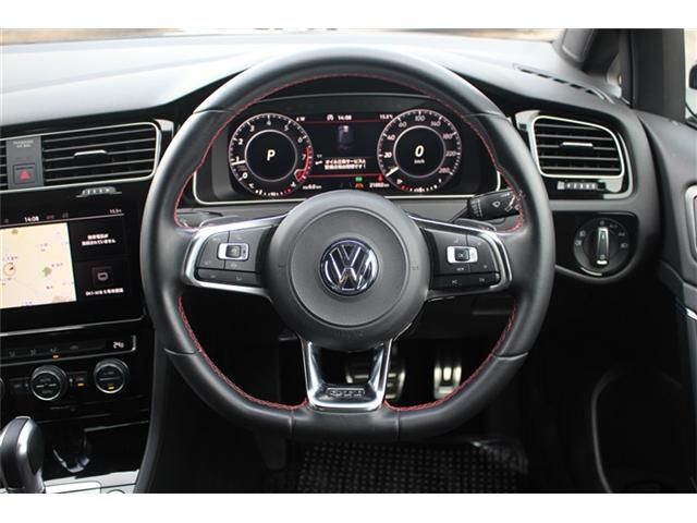 VOLKSWAGEN GOLF GTI